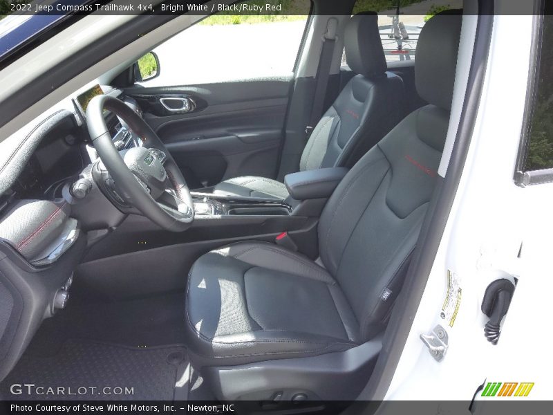 Bright White / Black/Ruby Red 2022 Jeep Compass Trailhawk 4x4