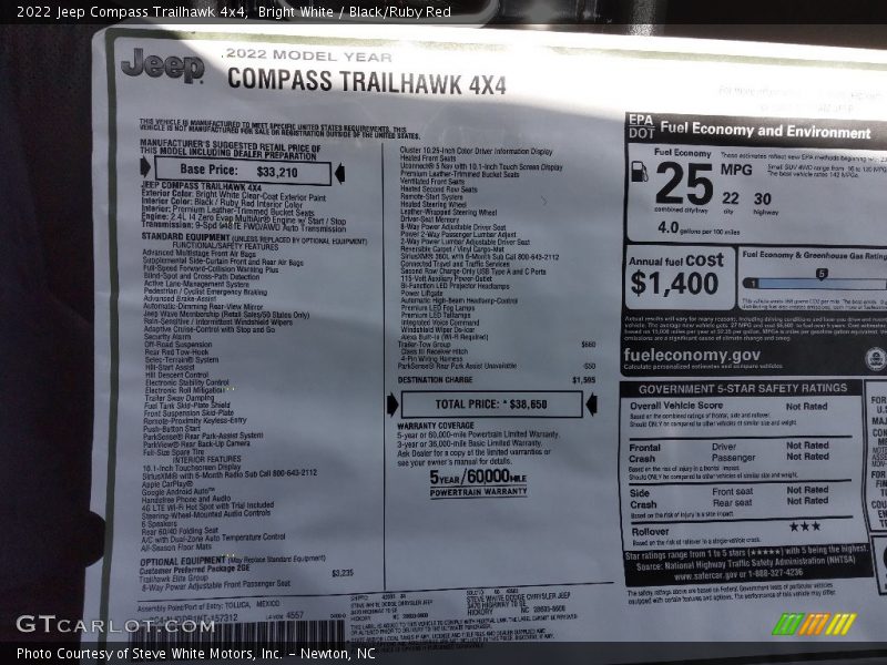 Bright White / Black/Ruby Red 2022 Jeep Compass Trailhawk 4x4
