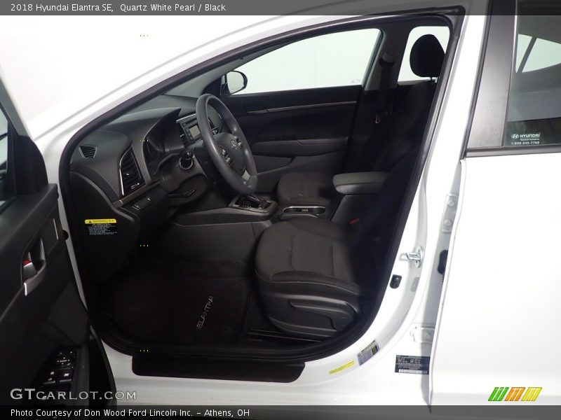 Quartz White Pearl / Black 2018 Hyundai Elantra SE
