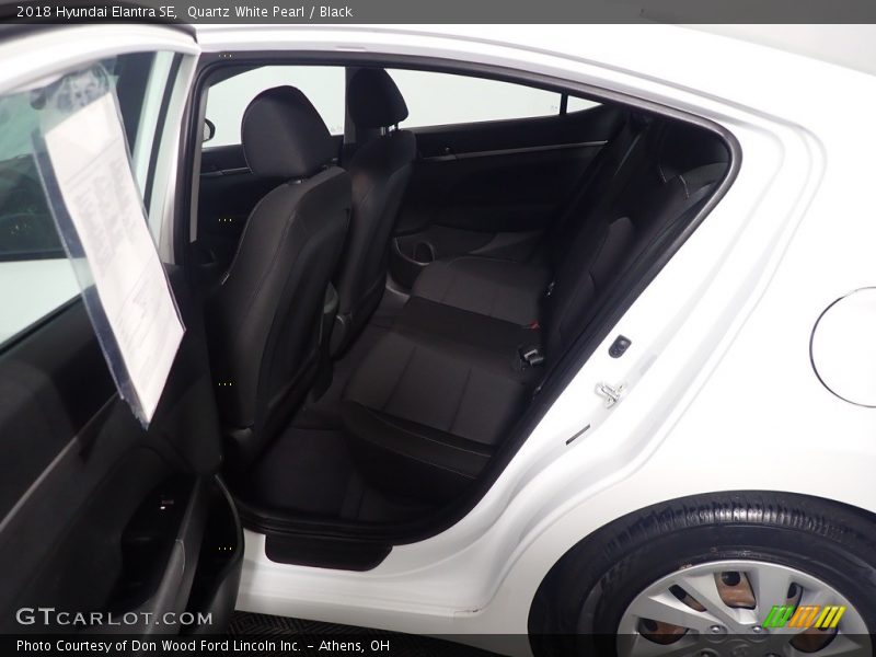 Quartz White Pearl / Black 2018 Hyundai Elantra SE