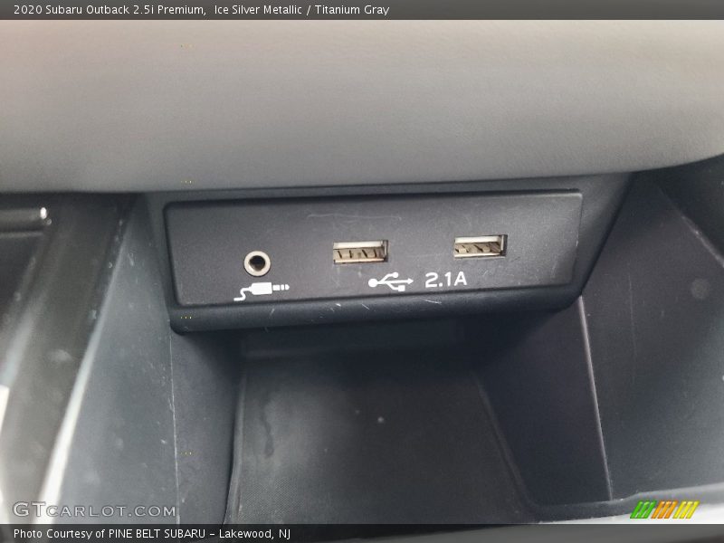 Ice Silver Metallic / Titanium Gray 2020 Subaru Outback 2.5i Premium