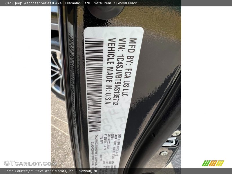 Diamond Black Crystal Pearl / Global Black 2022 Jeep Wagoneer Series II 4x4