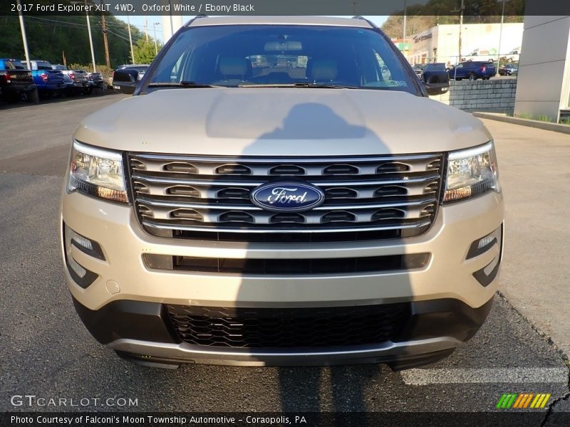 Oxford White / Ebony Black 2017 Ford Explorer XLT 4WD