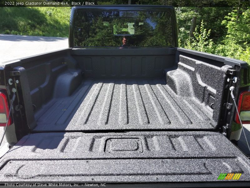Black / Black 2022 Jeep Gladiator Overland 4x4