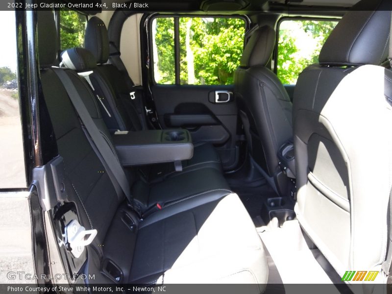 Black / Black 2022 Jeep Gladiator Overland 4x4