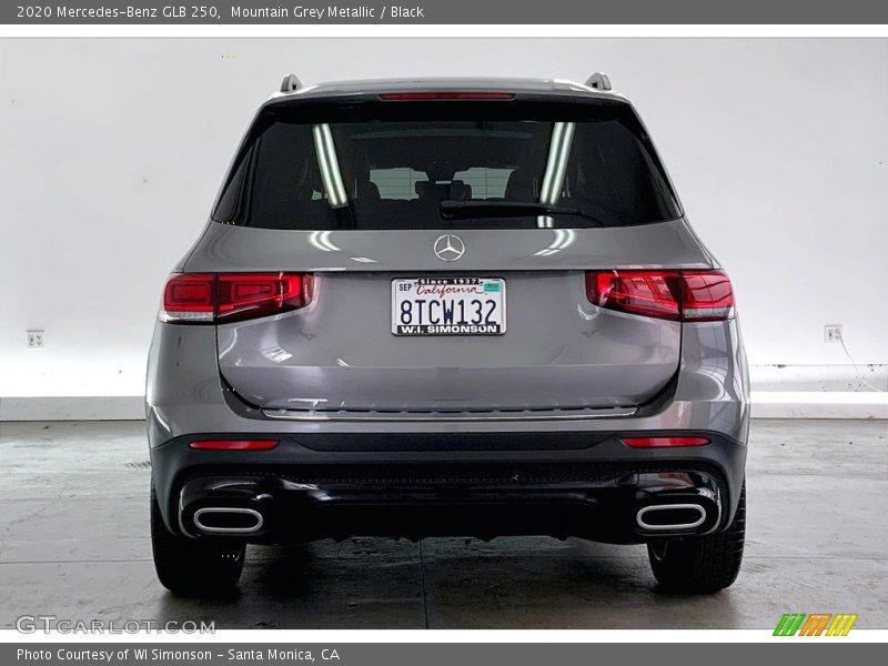 Mountain Grey Metallic / Black 2020 Mercedes-Benz GLB 250
