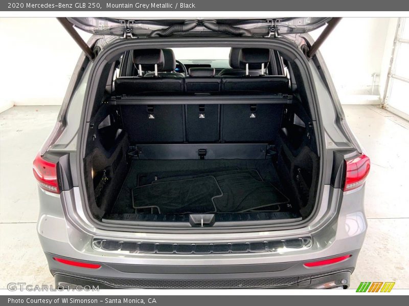 Mountain Grey Metallic / Black 2020 Mercedes-Benz GLB 250