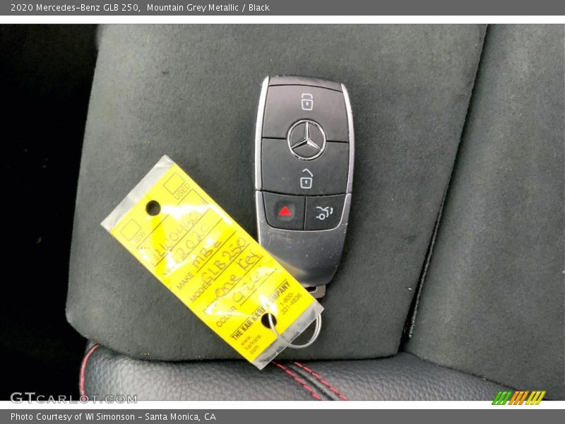 Mountain Grey Metallic / Black 2020 Mercedes-Benz GLB 250