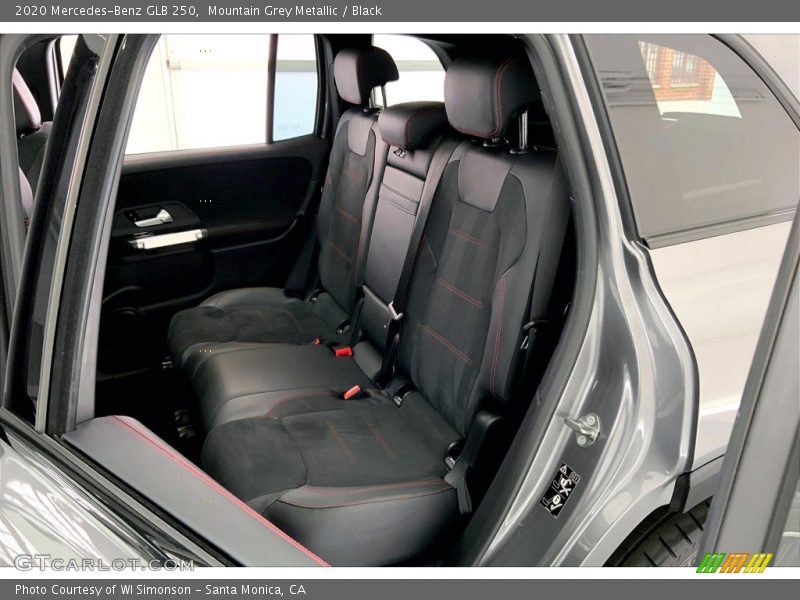 Mountain Grey Metallic / Black 2020 Mercedes-Benz GLB 250
