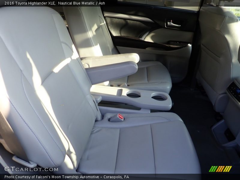 Nautical Blue Metallic / Ash 2016 Toyota Highlander XLE