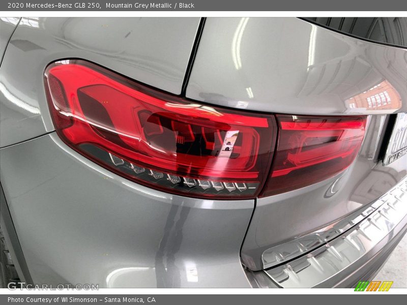 Mountain Grey Metallic / Black 2020 Mercedes-Benz GLB 250
