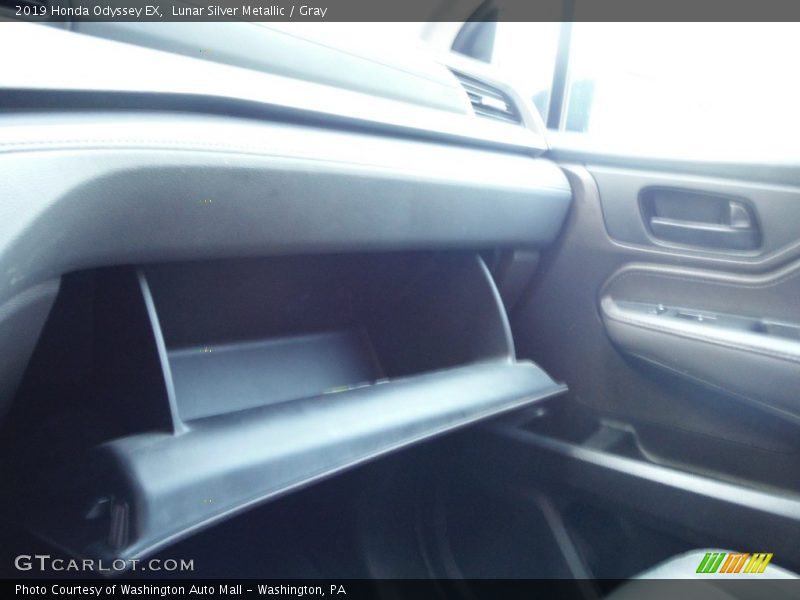 Lunar Silver Metallic / Gray 2019 Honda Odyssey EX