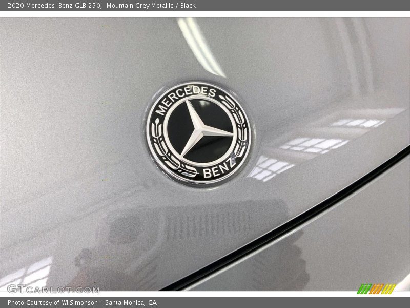 Mountain Grey Metallic / Black 2020 Mercedes-Benz GLB 250