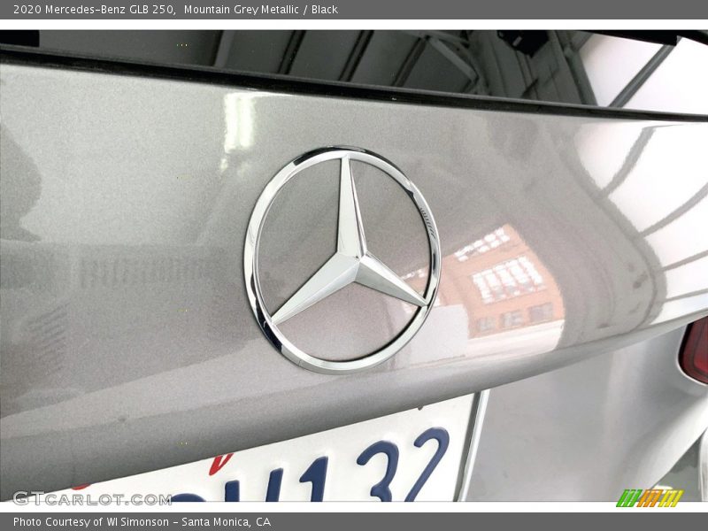 Mountain Grey Metallic / Black 2020 Mercedes-Benz GLB 250