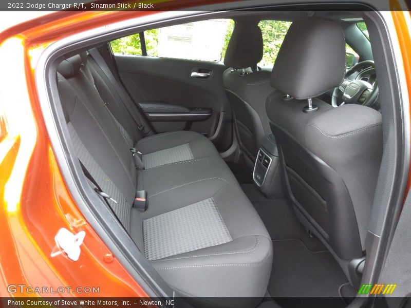 Sinamon Stick / Black 2022 Dodge Charger R/T