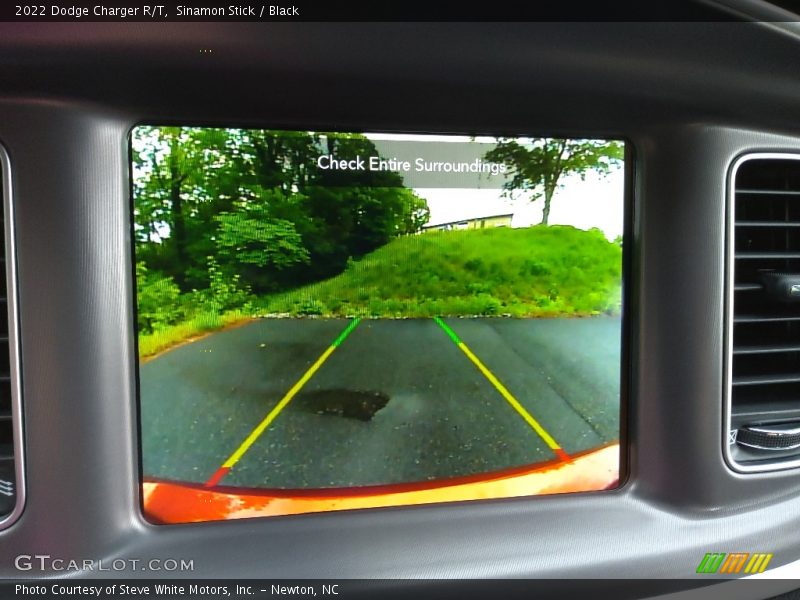 Sinamon Stick / Black 2022 Dodge Charger R/T