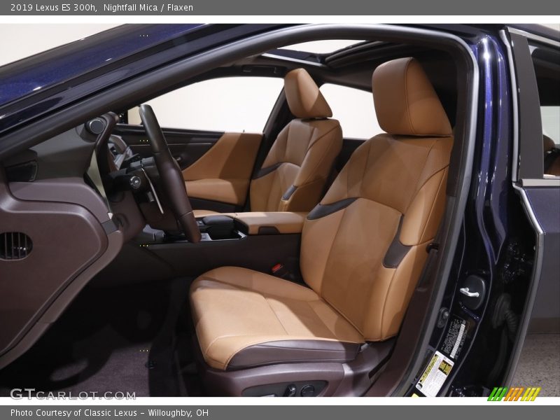  2019 ES 300h Flaxen Interior