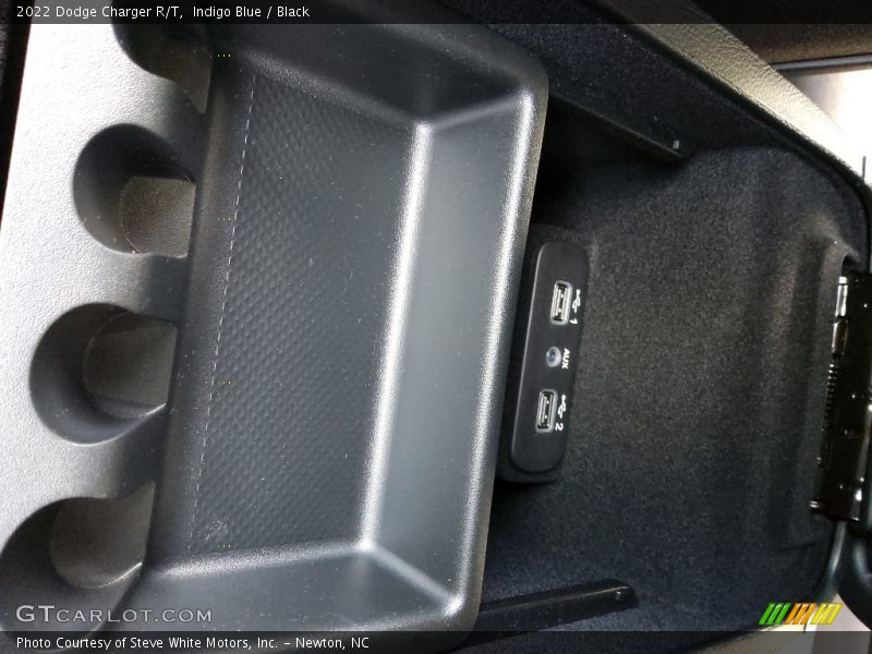 Indigo Blue / Black 2022 Dodge Charger R/T