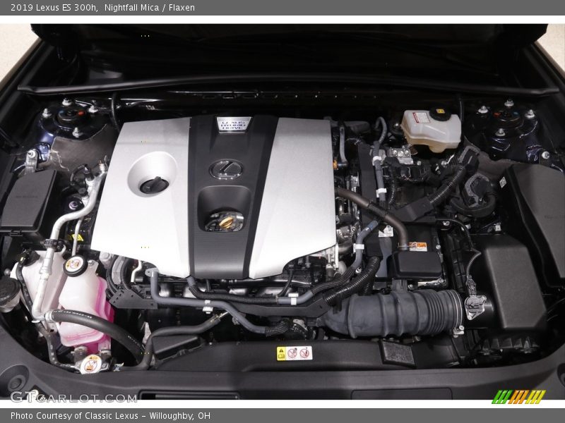  2019 ES 300h Engine - 2.5 Liter DOHC 16-Valve VVT-i 4 Cylinder Gasoline/Electric Hybrid