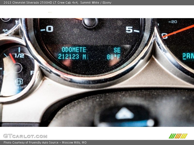 Summit White / Ebony 2013 Chevrolet Silverado 2500HD LT Crew Cab 4x4