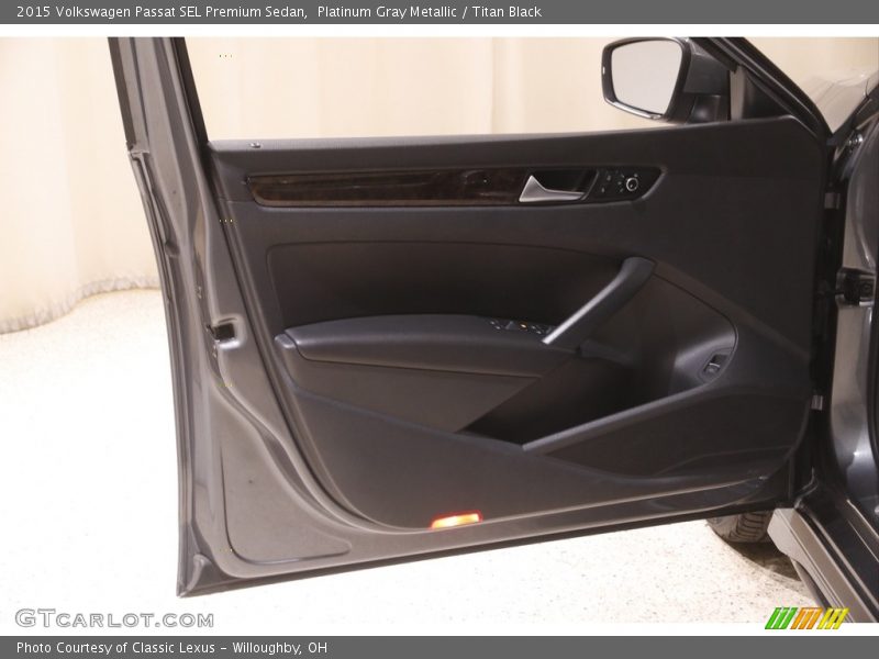 Door Panel of 2015 Passat SEL Premium Sedan