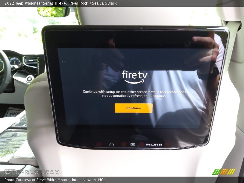 River Rock / Sea Salt/Black 2022 Jeep Wagoneer Series III 4x4