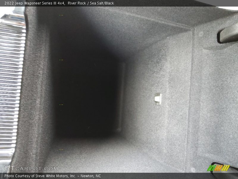 River Rock / Sea Salt/Black 2022 Jeep Wagoneer Series III 4x4