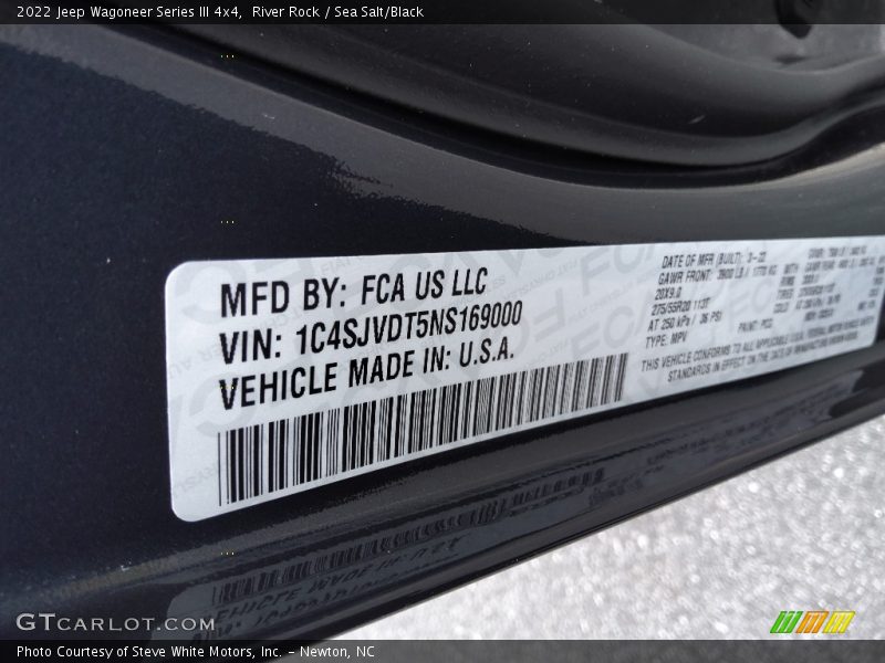 River Rock / Sea Salt/Black 2022 Jeep Wagoneer Series III 4x4