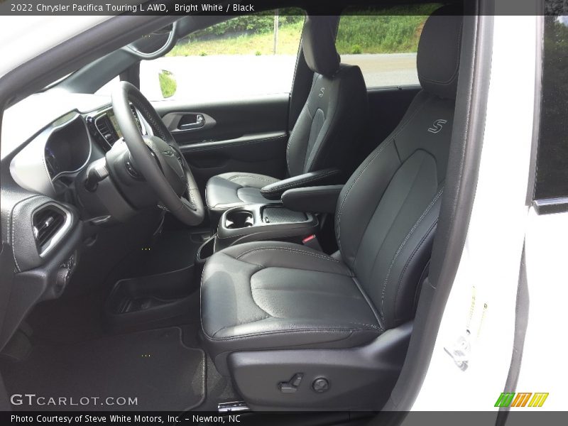 Front Seat of 2022 Pacifica Touring L AWD