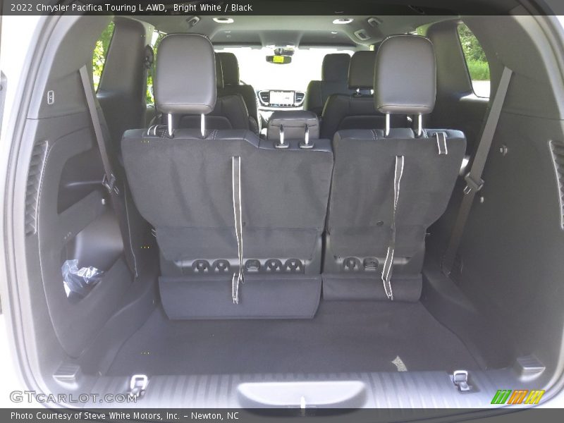  2022 Pacifica Touring L AWD Trunk