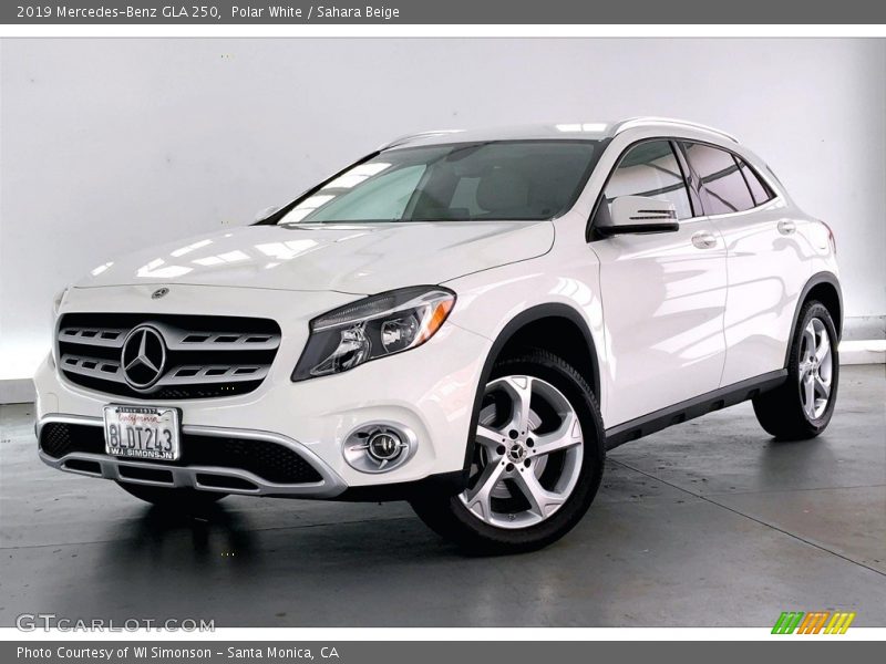 Polar White / Sahara Beige 2019 Mercedes-Benz GLA 250