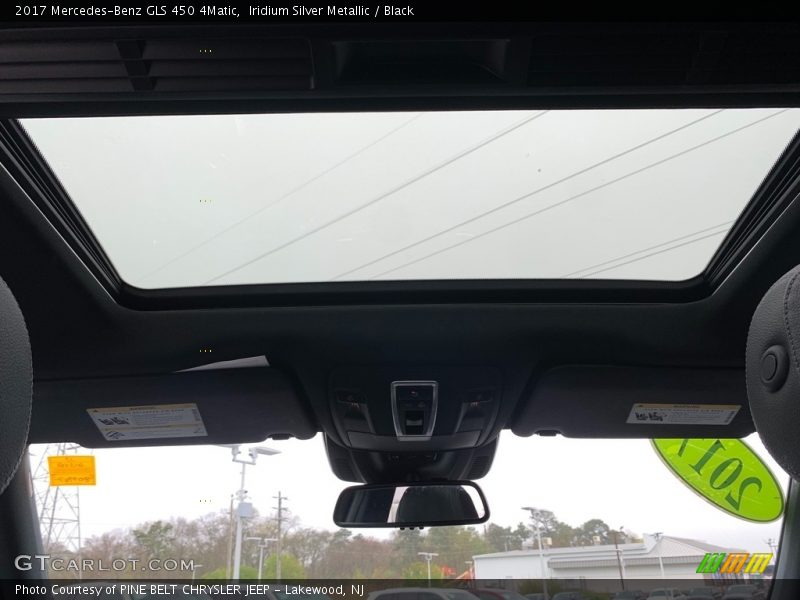 Sunroof of 2017 GLS 450 4Matic