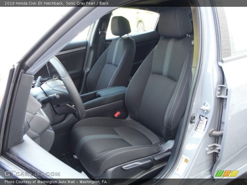 Sonic Gray Pearl / Black 2019 Honda Civic EX Hatchback