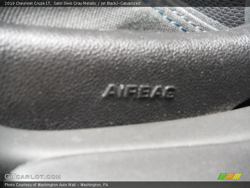 Satin Steel Gray Metallic / Jet Black/­Galvanized 2019 Chevrolet Cruze LT