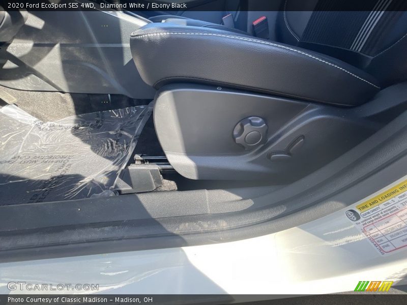 Diamond White / Ebony Black 2020 Ford EcoSport SES 4WD