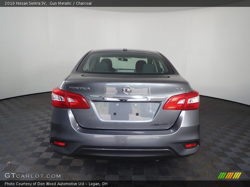 Gun Metallic / Charcoal 2019 Nissan Sentra SV