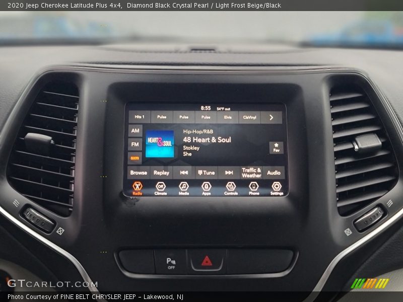 Diamond Black Crystal Pearl / Light Frost Beige/Black 2020 Jeep Cherokee Latitude Plus 4x4