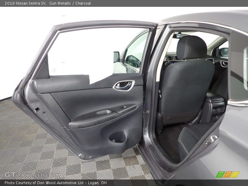 Gun Metallic / Charcoal 2019 Nissan Sentra SV