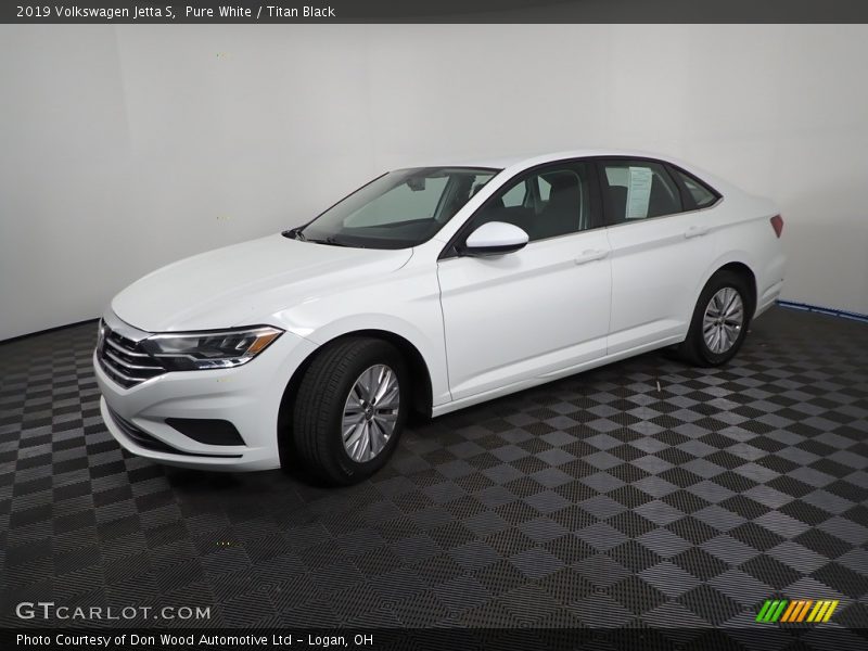 Pure White / Titan Black 2019 Volkswagen Jetta S