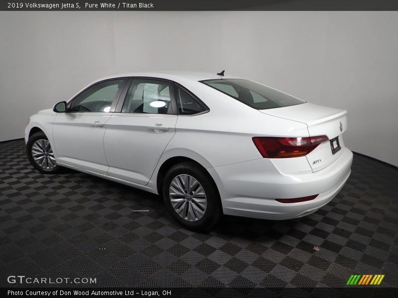 Pure White / Titan Black 2019 Volkswagen Jetta S