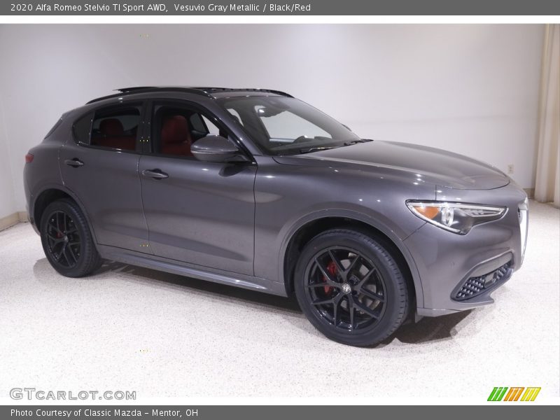 Vesuvio Gray Metallic / Black/Red 2020 Alfa Romeo Stelvio TI Sport AWD