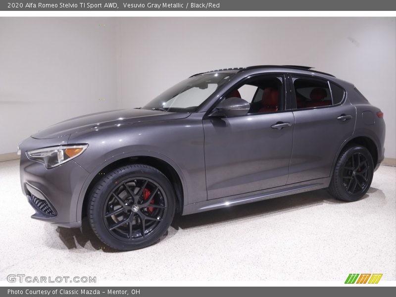 Vesuvio Gray Metallic / Black/Red 2020 Alfa Romeo Stelvio TI Sport AWD