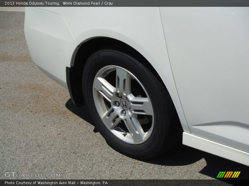 White Diamond Pearl / Gray 2013 Honda Odyssey Touring