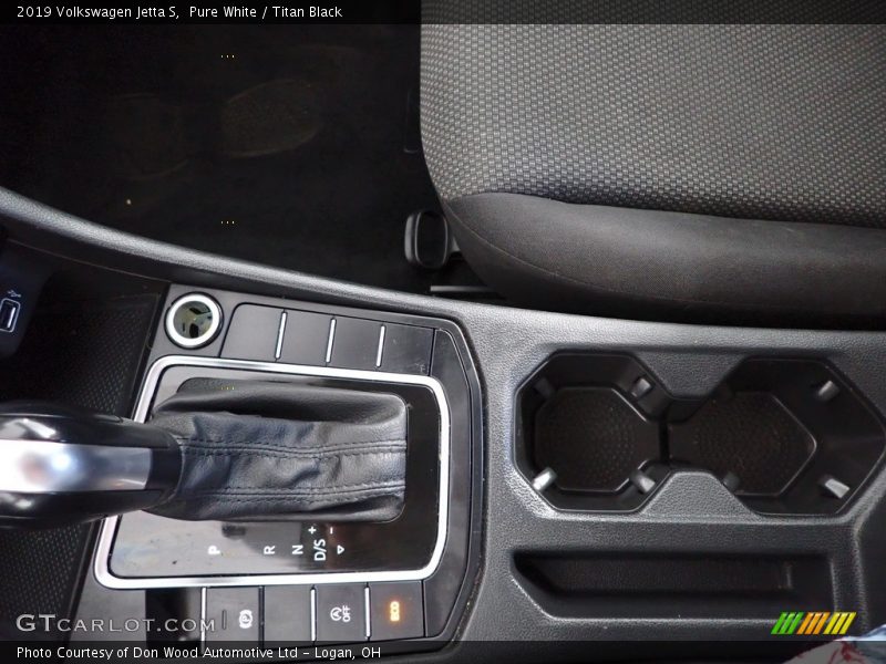 Pure White / Titan Black 2019 Volkswagen Jetta S
