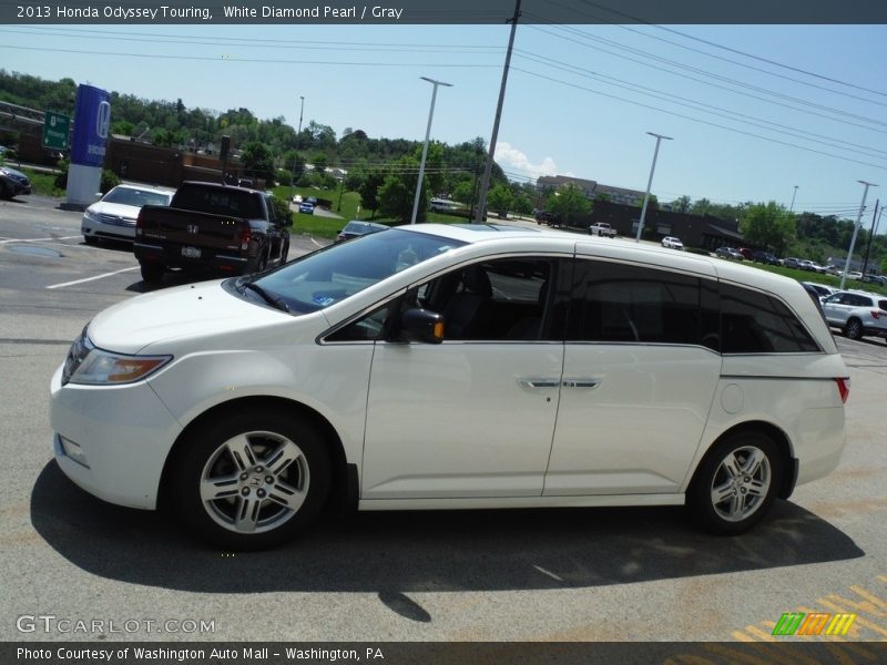 White Diamond Pearl / Gray 2013 Honda Odyssey Touring