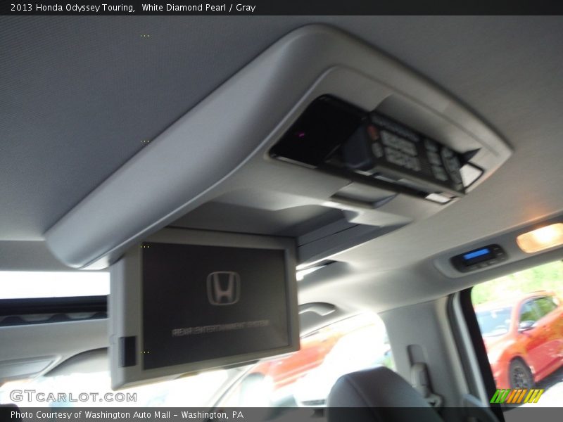 White Diamond Pearl / Gray 2013 Honda Odyssey Touring