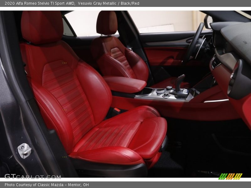 Vesuvio Gray Metallic / Black/Red 2020 Alfa Romeo Stelvio TI Sport AWD