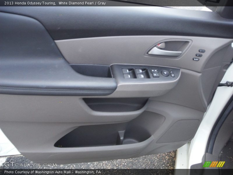 White Diamond Pearl / Gray 2013 Honda Odyssey Touring
