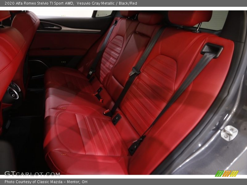 Vesuvio Gray Metallic / Black/Red 2020 Alfa Romeo Stelvio TI Sport AWD