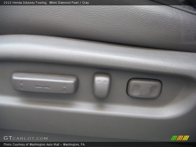 White Diamond Pearl / Gray 2013 Honda Odyssey Touring
